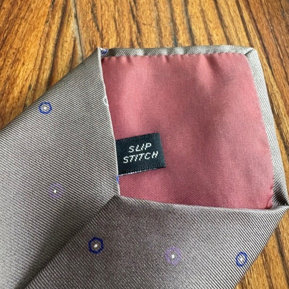 Yves Saint Laurent Necktie Mens Taupe Slip Stitch Silk Dress Tie - Picture 3 of 3